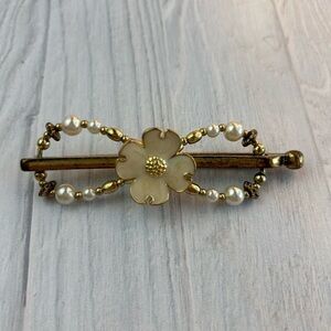 Lilla Rose Flexi Hair Clip (Small) cream dogwood flower